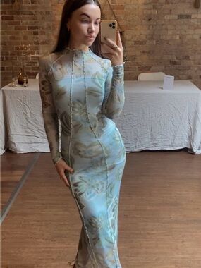 Significant Other Jean Mock Neck Midi dress in Floral Print SIZE 4